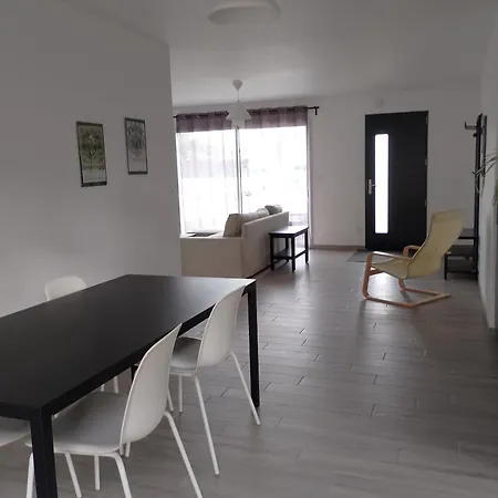 Kwatera prywatna Avec Salle De Bain Et Wc Prives *